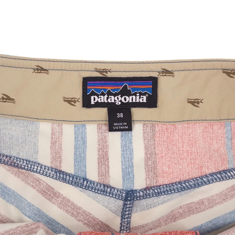Patagonia‎ Mens 38 Board Shorts Blue Red Striped Printed Stretch Planing 86600